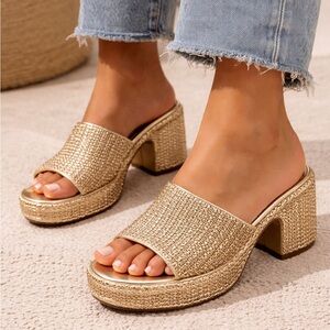 Steve Madden Gold Textured Women's Mules